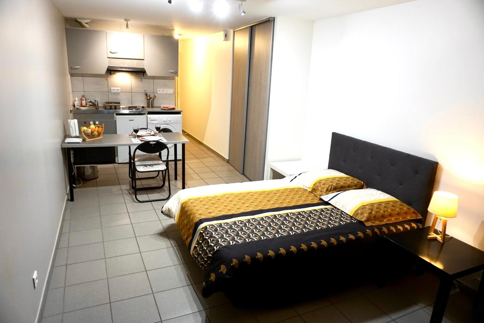 Charmant Studio Centre Ville Le Puy-en-Velay Екстериор снимка