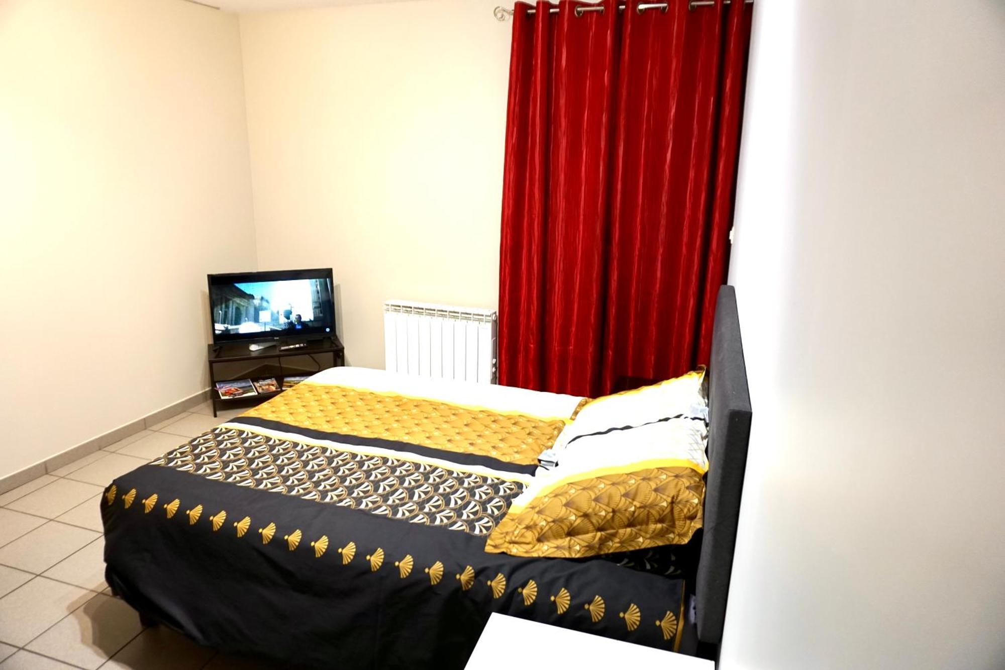Charmant Studio Centre Ville Le Puy-en-Velay Екстериор снимка